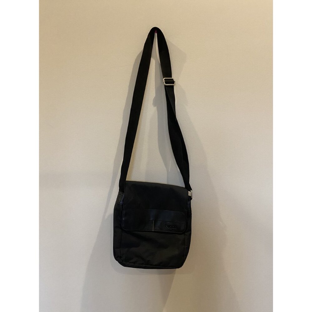 Bugatti Black Crossbody Purse Lightweight Travel Bag Everyday Minimalist Quiet View 2